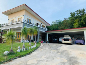 Baan SamPeeNongg Khaoyai